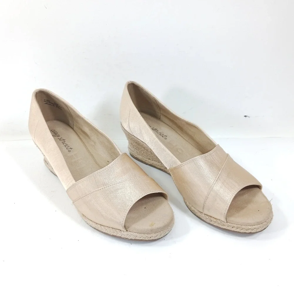 Easy Street Womens Espadrille Wedge Sandals Champagne Gold Peep Toe 31-8954 9.5N